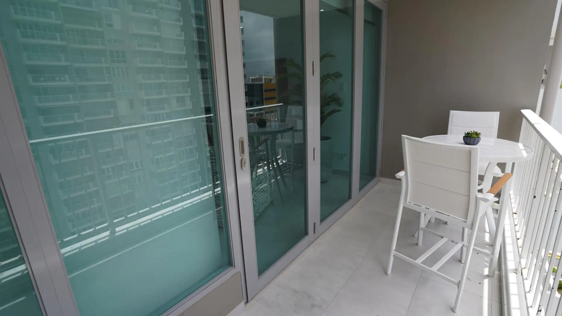 Ocean Front Coral Luxury Apartment Σαν Χουάν 0*,  Πουέρτο Ρίκο