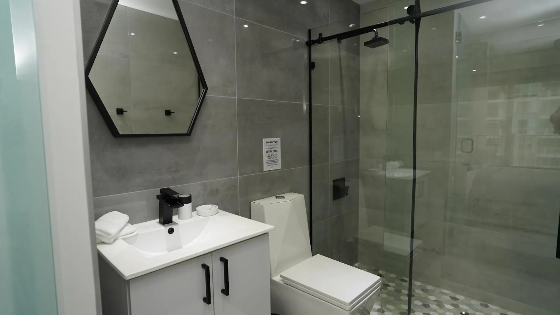Ocean Front Coral Luxury Apartment Σαν Χουάν